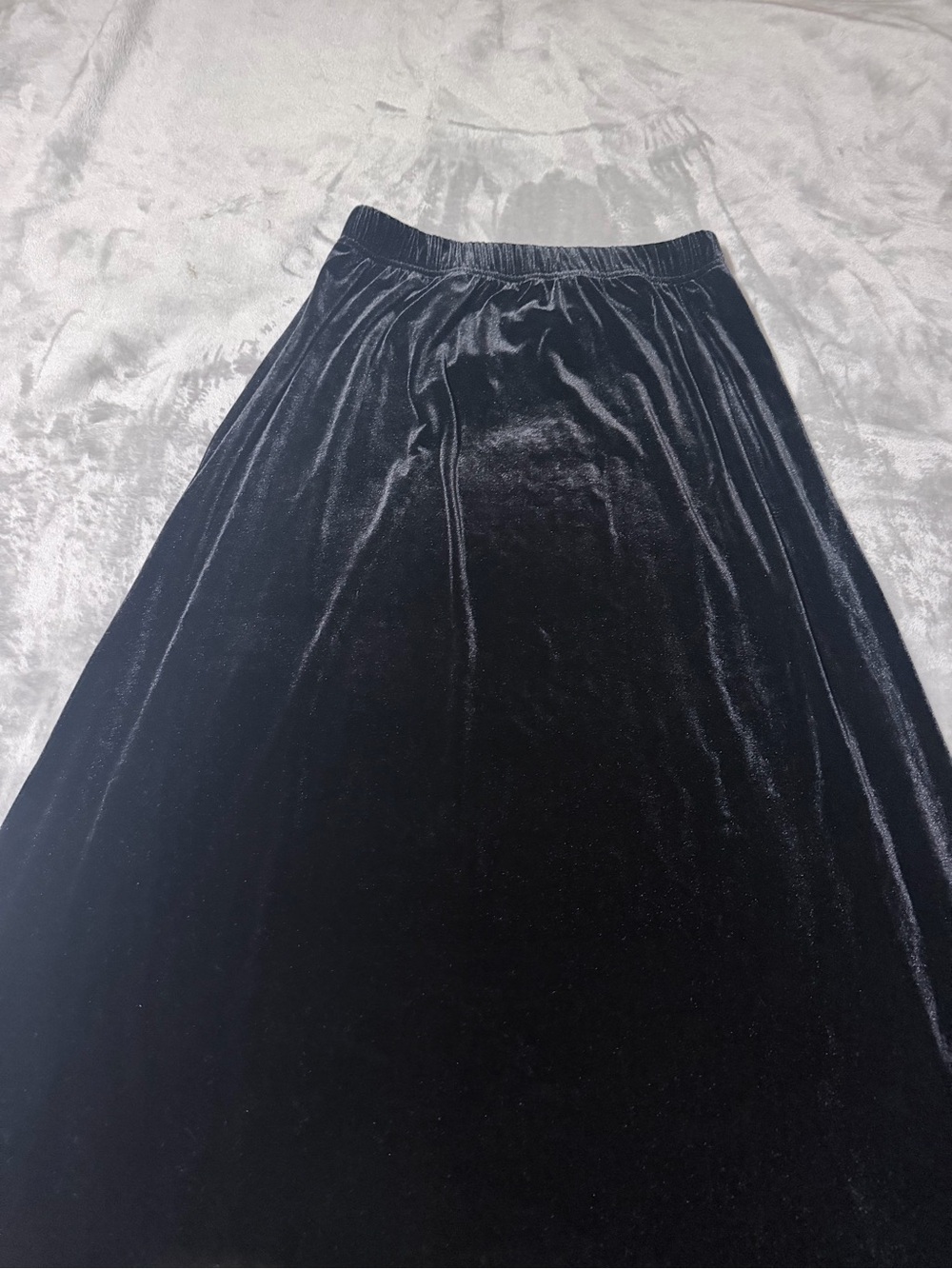 Black Velvet Maxi Skirt with Elastic Waist - Picture 3 of 7